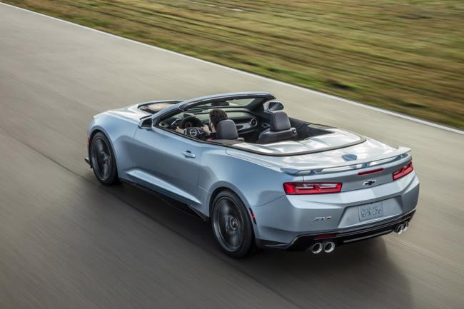 La chevrolet camaro zl1 perd le toit 