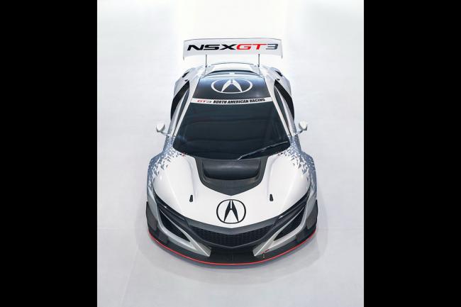 Honda nsx gt3 honda va se frotter a du beau monde 