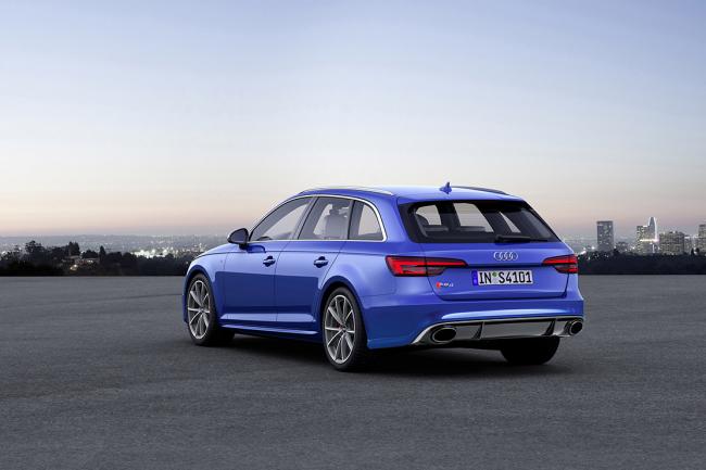 Audi rs 4 avant une arrivee prevue pour le mondial de paris 