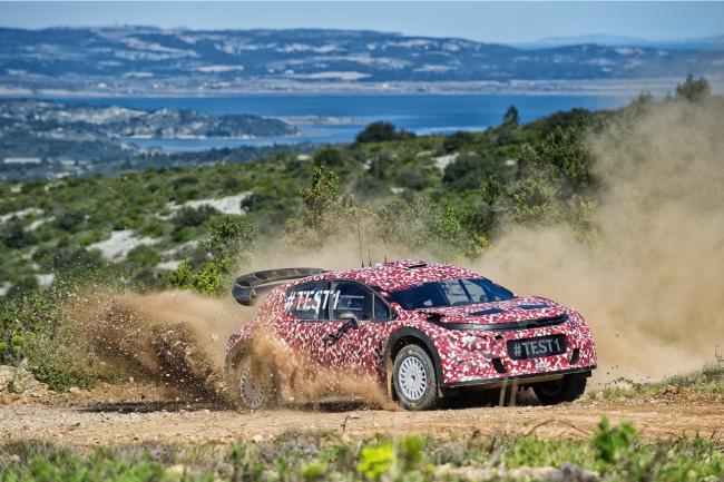 La nouvelle citroen c3 2016 camouflee sous sa version wrc 