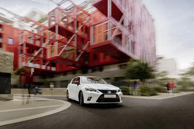 Lexus ct 200h sport edition pas sportive mais stylee 