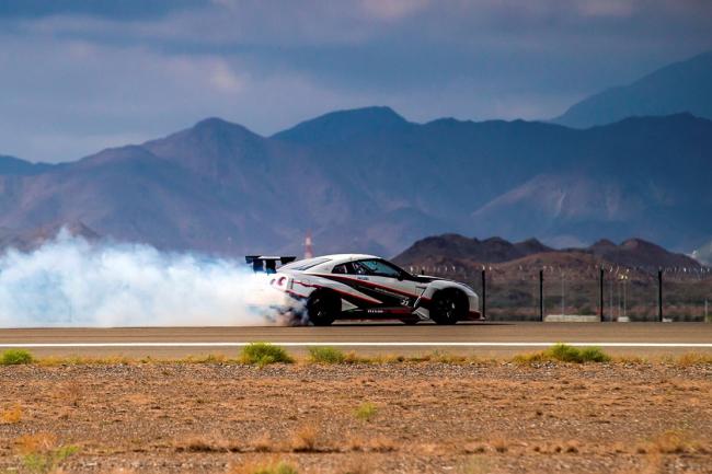 La nissan gt r bat le record du drift le plus rapide au monde 