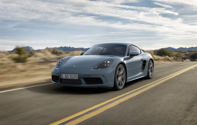 Porsche 718 cayman le coupe passe au quatre cylindres turbo 