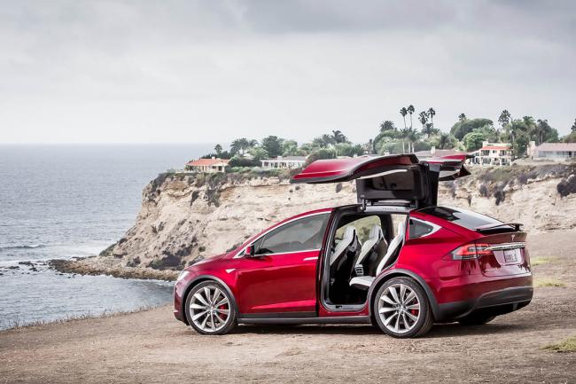 Tesla Model X : un prix à partir de 90.600 euros