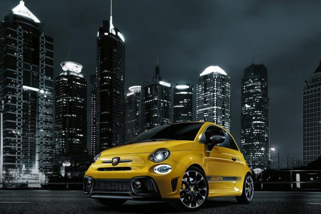 Abarth 595 5 chevaux de gagnes pour la version 2016 