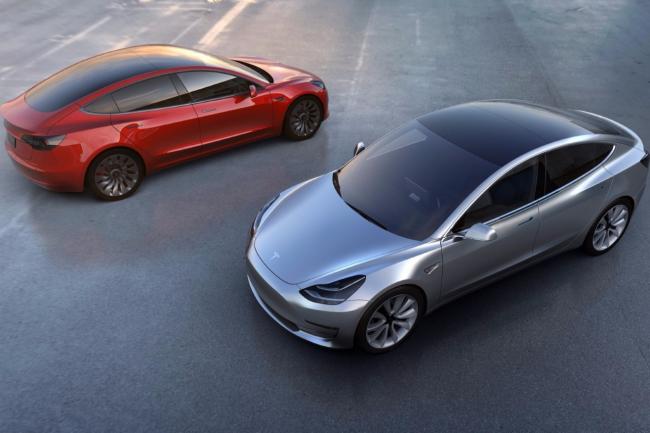 La Tesla Model 3 aura droit au mode ludicrous speed