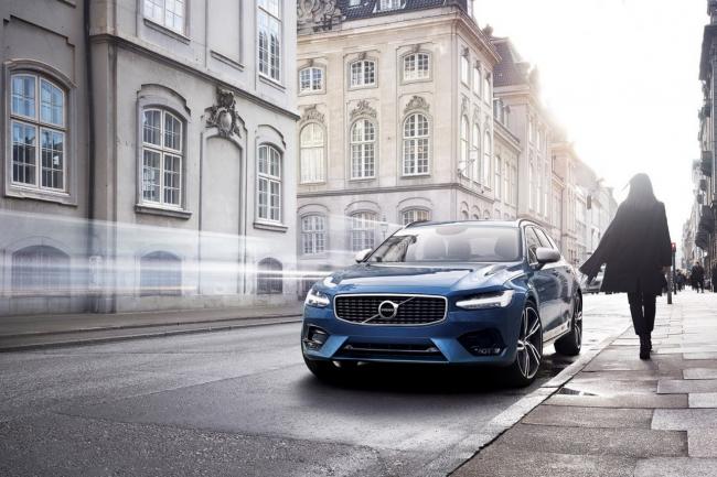 Volvo s90 et v90 voici les versions r design 