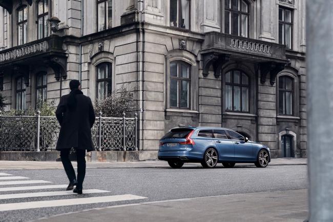 Volvo s90 et v90 voici les versions r design 