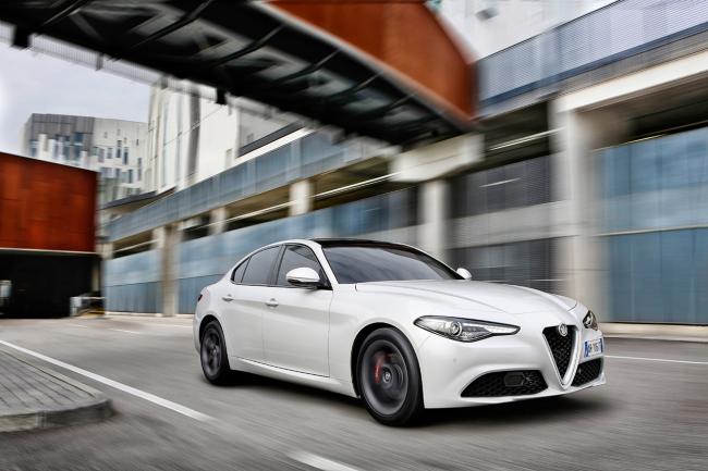 Alfa romeo giulia une version essence 200 ch au catalogue 