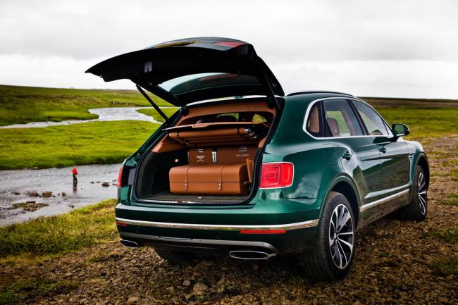 A la peche a la mouche en bentley bentayga 