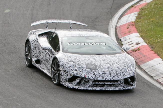 Spyshot la lamborghini huracan superleggera en route vers le mondial 