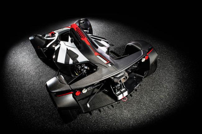 Une carrosserie en graphene pour la bac mono 