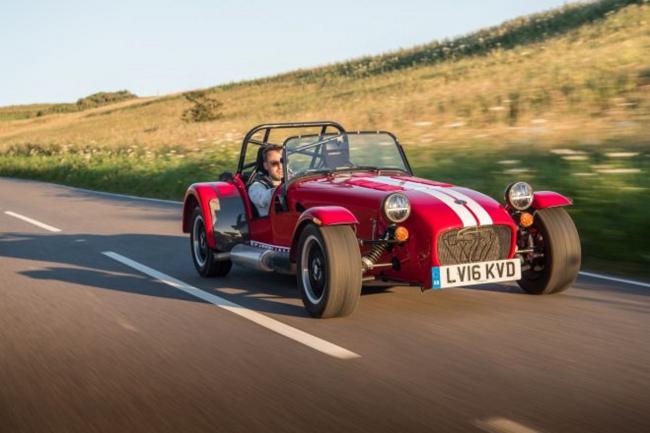 Caterham seven 310 une piece en plus 