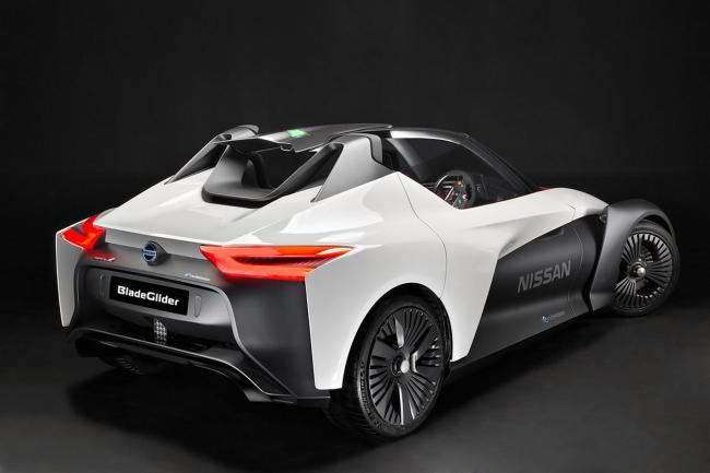 La sportive electrique de nissan pas avant 2020 