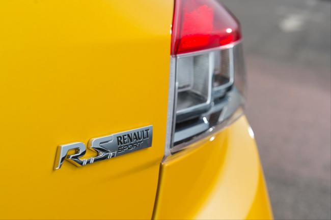 La derniere megane rs se trouve en angleterre 