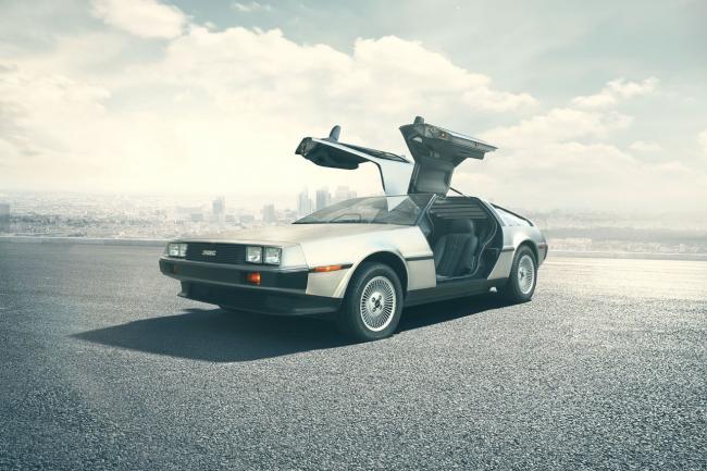 Commandes ouvertes pour la delorean dmc 12 2017 