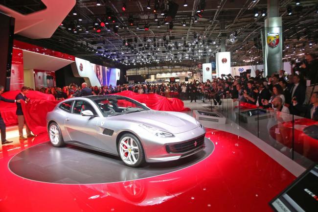 Salon de paris ferrari gtc4lusso t 