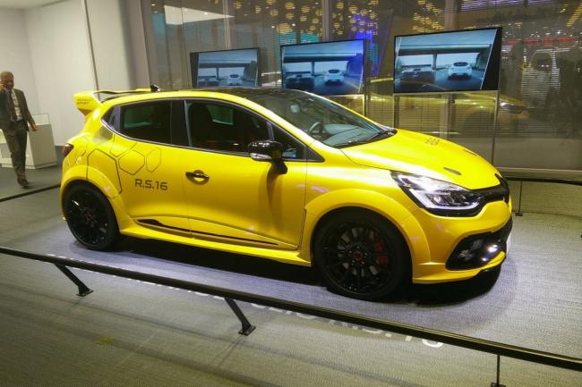 Renault Clio RS 16 au mondial pour se vendre ?