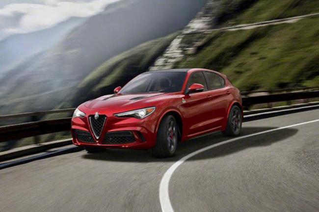 L alfa romeo stelvio en avant premiere 