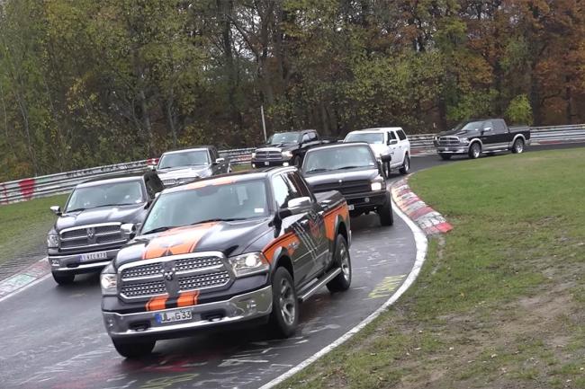 Record du monde 1 152 dodge ram en parade sur le nurburgring 