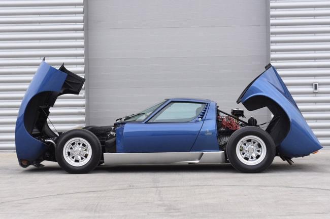 L ancienne lamborghini miura de rod stewart aux encheres 