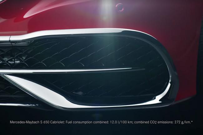 La mercedes maybach s650 cabriolet en approche 
