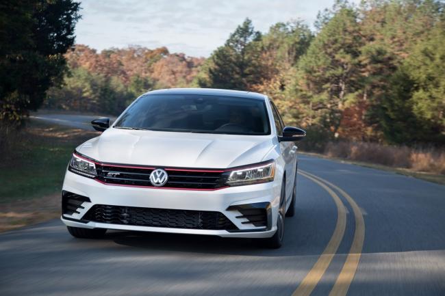 Salon los angeles 2017 volkswagen passat gt concept 