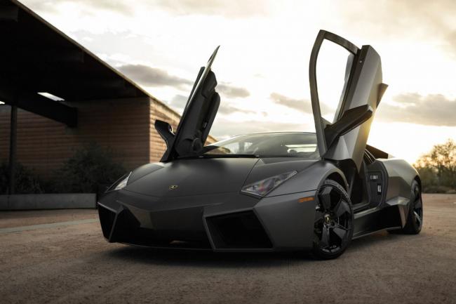 Une lamborghini reventon aux encheres chez rm sotheby s 