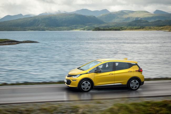 L opel ampera e debarque en norvege 