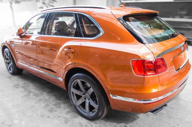 Dmc offre 702 ch au bentley bentayga 