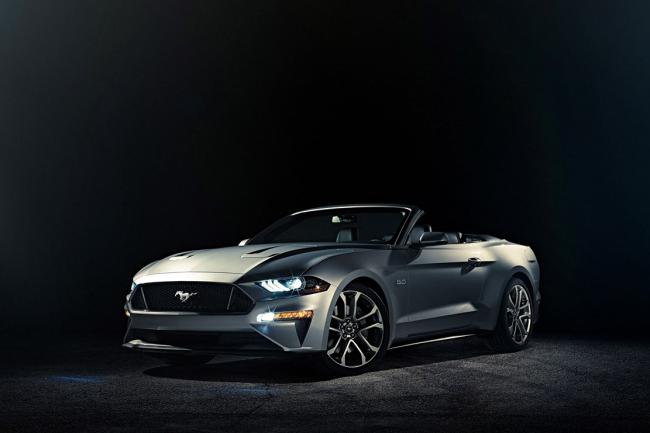 Ford mustang restylee c est au tour du cabriolet 