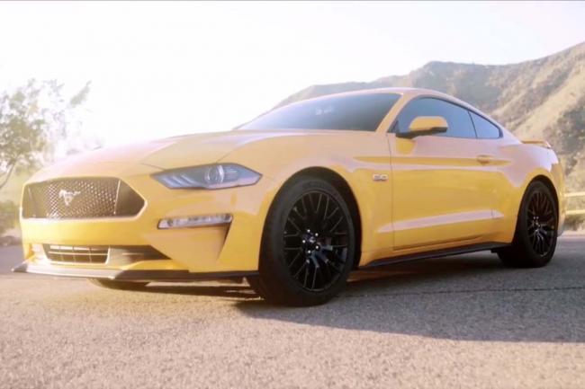 La ford mustang restylee prend la fuite 