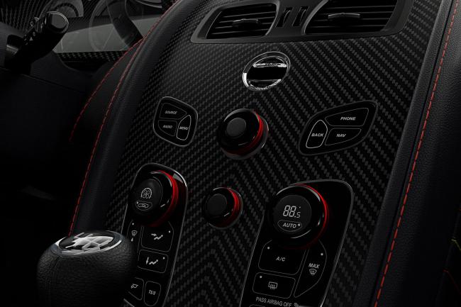Aston martin vantage red bull racing la serie limitee pour les v8 et v12 s 