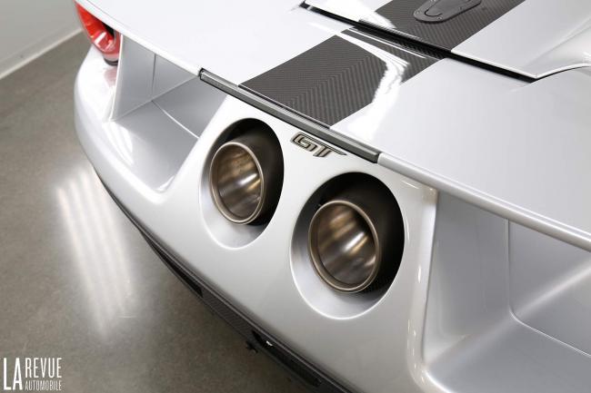 Ford gt competition series plus de carbone pour la supercar 