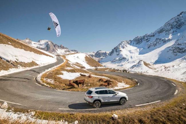 La SEAT Ateca et Jean Baptiste Chandelier pour des cascades aériennes