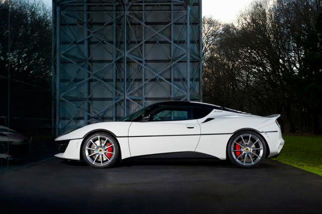 Lotus evora sport 410 hommage a la s1 de james bond 