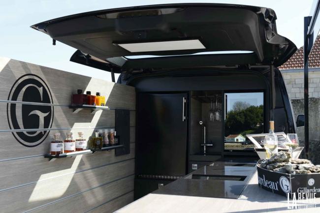 Peugeot expert un food truck pour une degustation gluante 