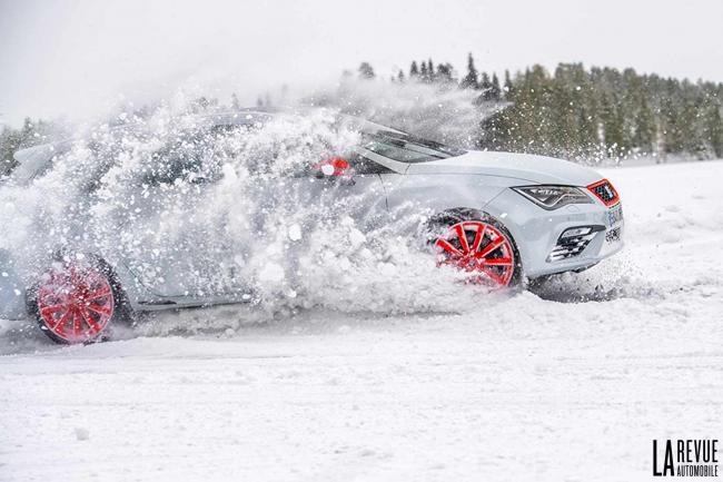 Essai SEAT 4Drive : du flamenco sur glace en LEON CUPRA et Ateca