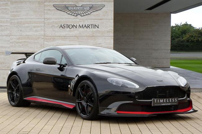 Une aston martin vantage gt8 affichee au prix fort 