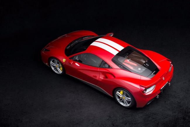 Amalgam propose les 350 ferrari anniversaire a l echelle 1 18e 