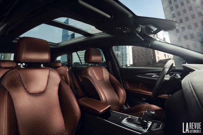 Opel insignia country tourer pour sortir du bitume 