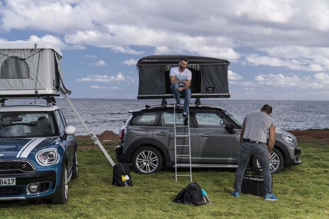 Le mini countryman peut recevoir une tente airtop 