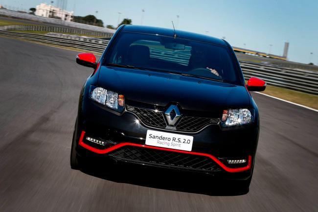 Renault sandero rs racing spirit la dacia rs du bout du monde 