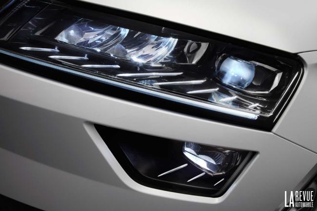 Skoda karoq le teasing continue 