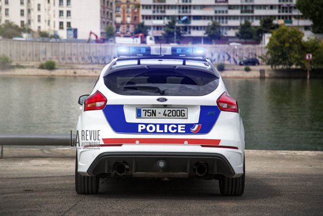 Des ford focus rs pour la police nationale 