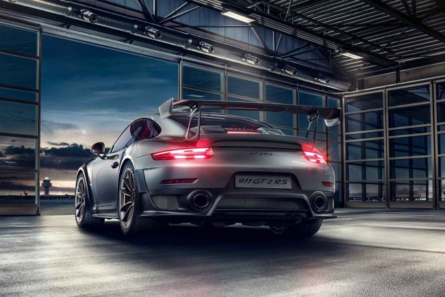 Porsche 911 gt2 rs seulement 700 chevaux 