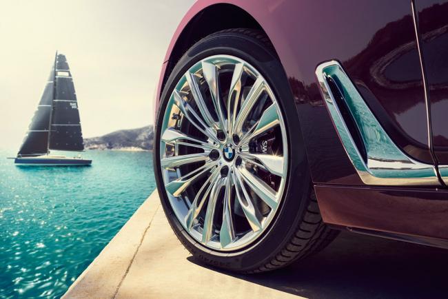 Bmw m760li nautor s swan pas de chaussures a bord 