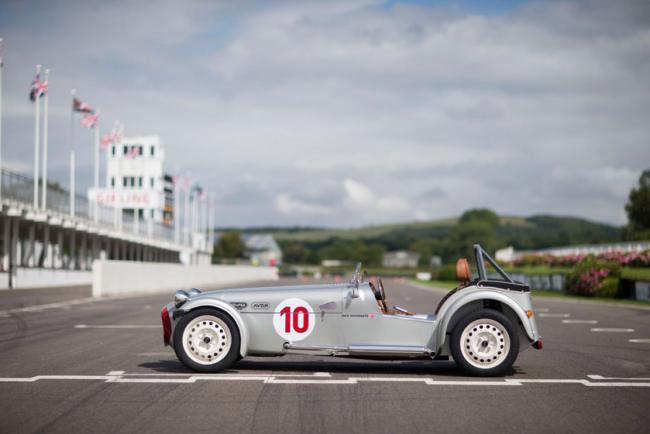 Caterham seven supersprint delicieusement retro 