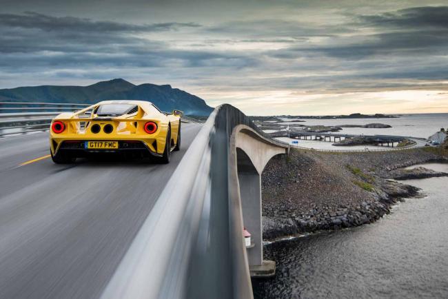 La ford gt sur la route de l atlantique le tout en video 