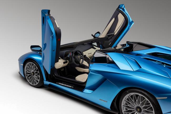 Lamborghini aventador s 740 ch a ciel ouvert 